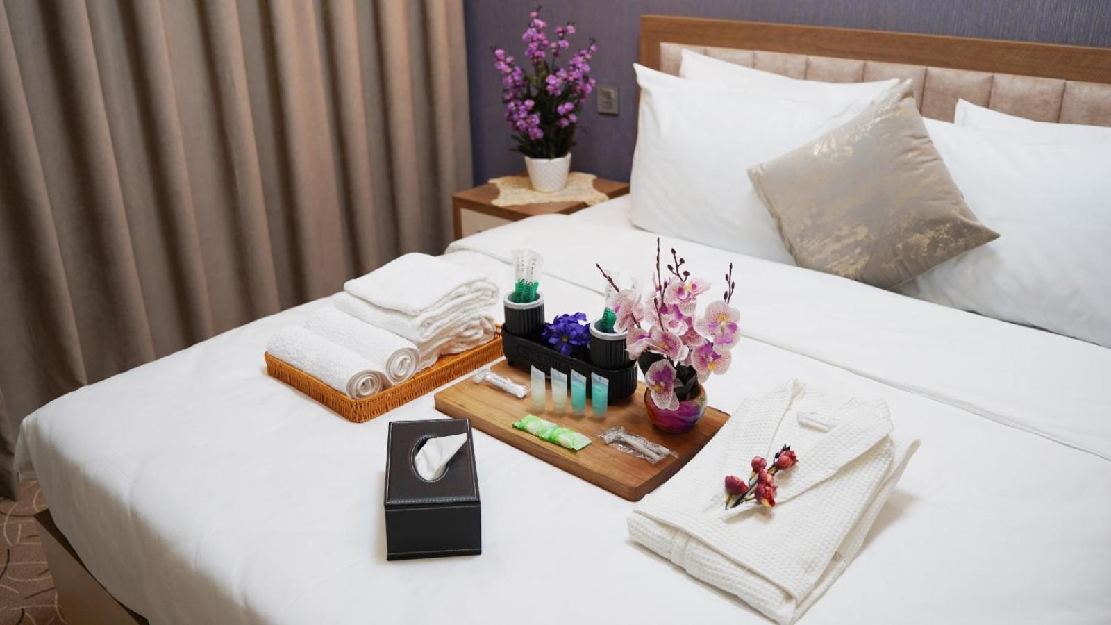 Royal Meridien Hotel Baky Esterno foto