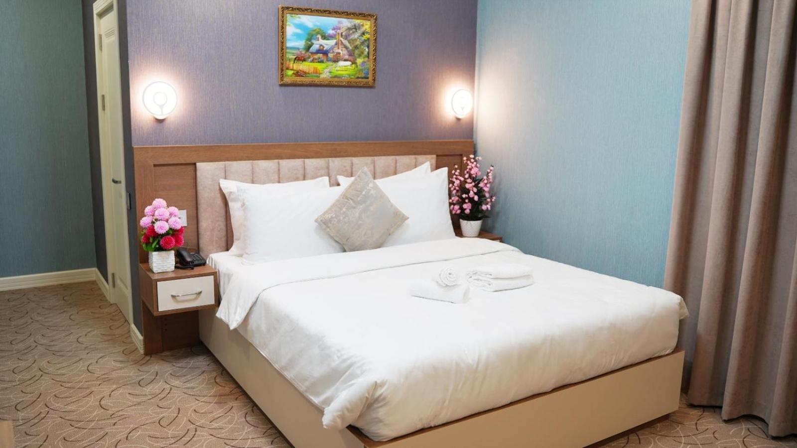 Royal Meridien Hotel Baky Esterno foto