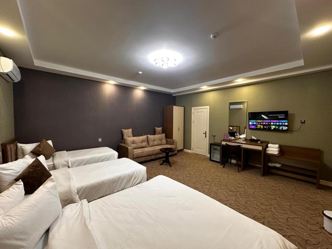 Royal Meridien Hotel Baky Esterno foto